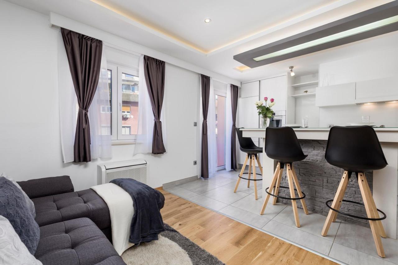 Apartment Hana Rijeka Exterior photo